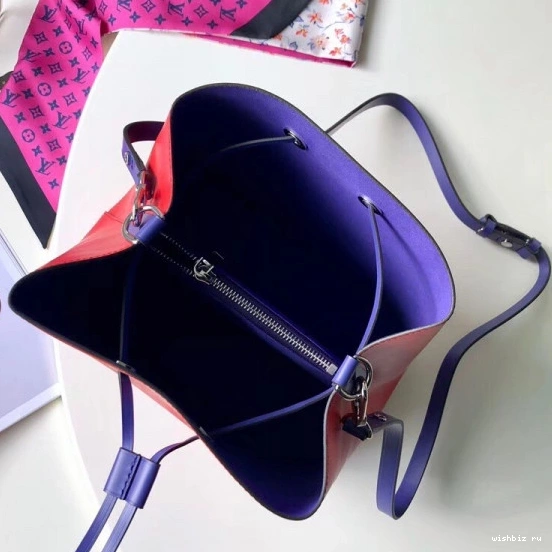 WIS LOUIS NÉONOÉ VUITTON 1227